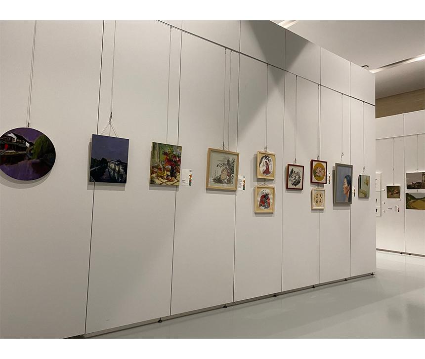 展館吊掛畫(huà)